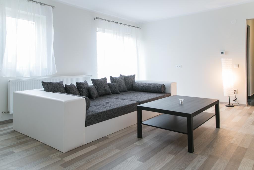 Hermann Apartments Sibiu Oda fotoğraf